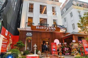 cực phẩm.cho thuê nhà mặt phố hàng bún.diện tích 160m2 x 4 tầng, mặt tiền 9m, giá thuê 150tr/ tháng