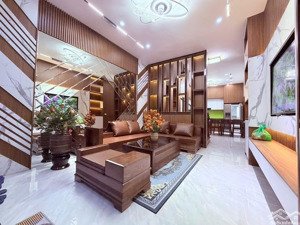 siêu phẩm hồ tùng mậu - ô tô đỗ trước cửa - 6 phòng ngủ - full nội thất - 10.69 tỷ 