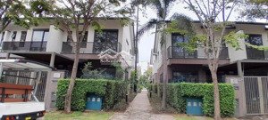 bán nhà phố vườn 1 trệt 1 lầu khu aqua waterpoint