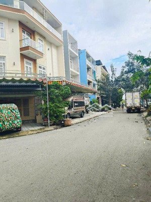 biêt thư lô góc 2 mặt tiền 4 tầng khu dân cư bình điền quận 8 giá chỉ 11tỷ