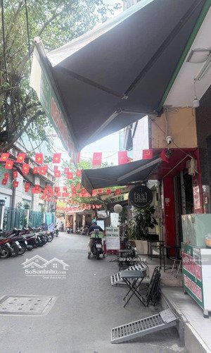 bán tòa nhà chdv quận 3 hẻm xe hơi cách mạng tháng 8 dòng tiền~150tr/th gần ga metro