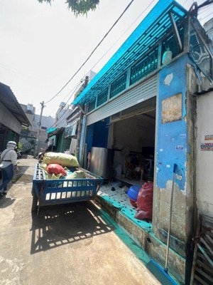 bán nhà đường song hành sát copmart sát copmart nguyễn ảnh thủ dt 4,1 x14 giá 3,55 t