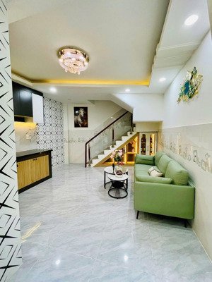 nhà 1 trệt 2 lầu hẻm quang trung phường 10 gò vấp