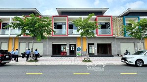 cặp shophouse villa 7m mặt tiền siêu đẹp . đối diện quỹ đất trung tâm thương mại cực kỳ tiềm năng