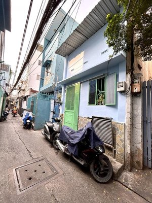 bán nhà dt lớn 114.3m2, chào chỉ 7.6 tỷ, đ. xóm chiếu ra tôn đản gần trường đh nguyễn tất thành