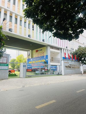 lê lợi hà đông 48m chi nhỉnh 12 tỷ gần chợ, gần trường, vị trí vàng