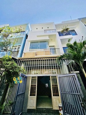 chú cường bán nhà đường lạc long quân p.11 q. tân bình 68m2. hẻm 3m