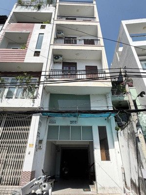 nhà xây 6 tầng cách đường quốc lộ 13 100m, cách đường tầm vu 50m phường 26.