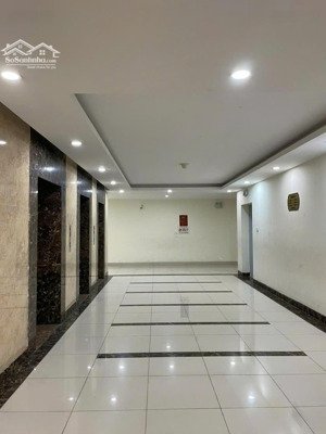 cho thuê căn 130m (ở, làm văn phòng,lh),tòa licogi 13, 164 khuất duy tiến,thanh xuân, giá 18 triệu.