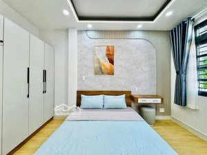 thích quảng đức-phú nhuận-7,95tỷ-30m2-5tầng-3pn-sân thương-full nội thất-sát mặt tiền