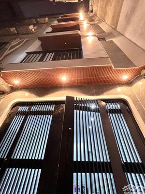 siêu vip ccmn vũ trọng phụng. 83m2 * 7t thang máy.18 phòng. dòng tiền 100tr/th. giá chỉ hơn 22 tỷ