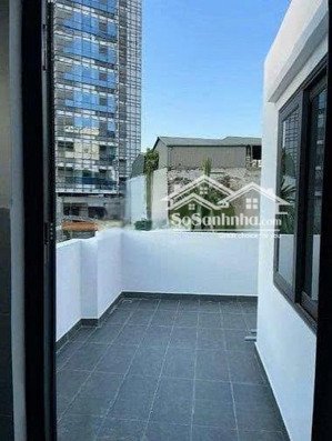 cho thuê nhà 61.6m*4.5 tầng, nhà mới, ngõ 58 đường láng, đống đa, giá 20 triệu.