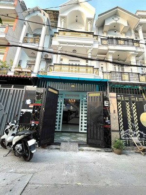 5,3 tỷ nhà 4 tầng dt 4,2x16,5 nguyễn ảnh thủ sát chợ hiệp thành khu an ninh vip