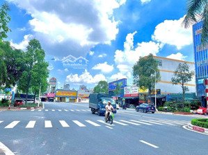 nhà 3 lầu hoàn công gs1 đối diện siêu thị go giá ngộp