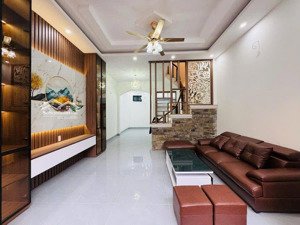 bán nhà trương định, hoàng mai; ô tô đỗ; 2 m2; 5 tầng; mt 5 m; 03 thoáng; 16.5 tỷ (b4)