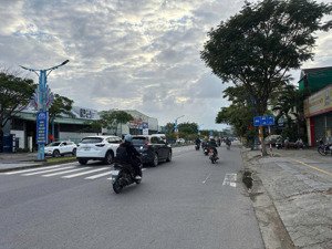 chủ nhà gửi bán gấp nhà 2 tầng lê đại hành - giá tốt sập hầm