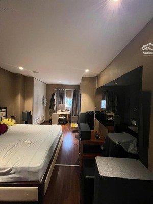 tòa chdv q. phú nhuận/ 7m7x19/ cn 143m2/ 6 tầng/ giá 29 tỷ/ hdt 85tr/tháng còn 7 năm