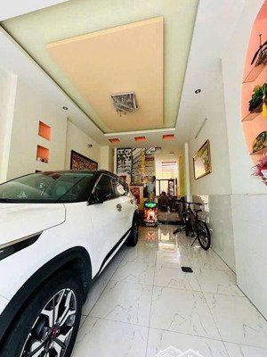 ngay công viên !!! nhà đẹp mtnb 15m bình phú 1 - 4 x 18,5m 4 tầng gần chợ