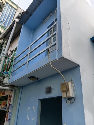 nhỉnh 2 tỷ - sổ hồng riêng-2 tầng- trung tâm quận 6