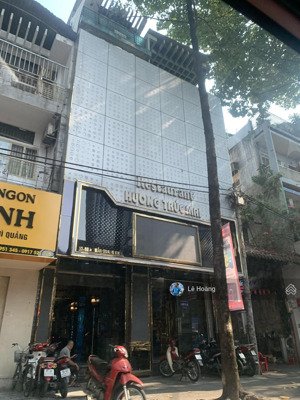 chuyển nhượng mặt tiền nguyễn thái học, bến thành, q 1 - 8x18m - 5 tầng - hđt: 210tr/th - giá 62 tỷ