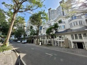 cần bán gấp trong tuần, căn biệt thự view sông tại sài gòn pearl, rẻ hơn thị trường 2 tỷ,dtsd 439m2