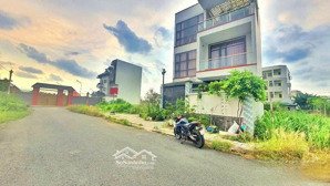 bán đất hẻm 32 võ văn hát , long trường ,q9- dt : 80,2m2 ( ngang 5,37m * 15m )- giá : 4 tỷ 850