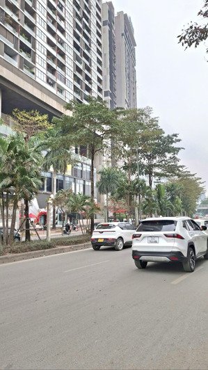 bán nhà mặt phố hàm nghi 800m2, 9 tầng 1 hầm giá: 980 tỷ. từ liêm