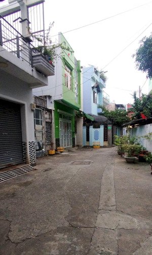 nhà hẻm xe hơi chiều ngang 4.8m hoàng hoa thám phú nhuận