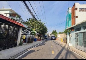 bán nhà giá hơn 4 tỷ quận 9 gần lê văn việt