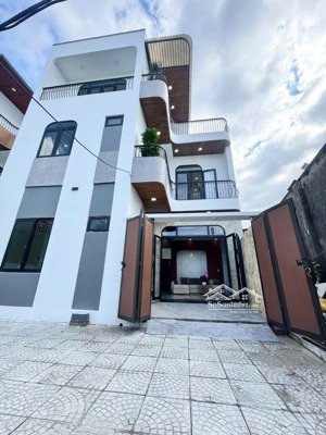 siêu đẹp nhà 3 tầng kiệt ô-tô hoàng văn thái | full nội thất _ gần đh duy tân