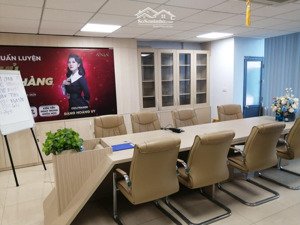 giảm 3 tỷ, nhà mặt phố trung kính, cầu giấy, 90m, 5 tầng, mặt tiền rộng 5.2m, vỉa hè kinh doanh