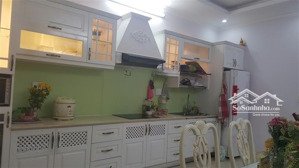 nhà 85m2- 3 tầng giá hơn 5 ty gần chợ bình thành- trường kim đồng