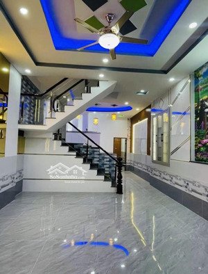 nhà 3 tầng 59m2 ngang 4.5m có phòng ngủ trệt, cạnh chợ ubnd linh xuân tặng nội thất chỉ 5.2 tỷ tl