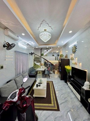 nhà đẹp 5 tầng - bình thới - quận 11 - gần vòng xoay lê đại hành - ngang hiếm 4 m- chỉ 8,x tỉ