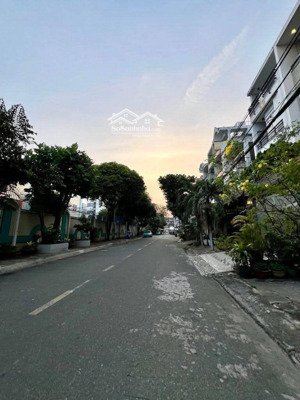 14 tỷ thương lượng, nhà 4 tầng mặt tiền khu dân cư, diện tích : 4 x 25.