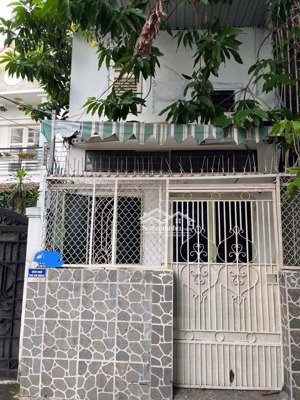 nhà nhỏ - trung tâm phú nhuận - thuận lợi di chuyển mọi hướng - phù hợp đầu tư sinh lời cao