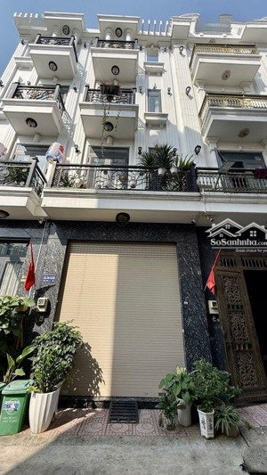 siêu phẩm nhà 4 tầng ngay đường liên khu 4-5. dt 50m2. 4pn-4wc. hxh