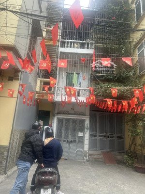 bán nhà dân cửa ga tầu điện la khê ô tô tải đỗ trước nhà ngày đêm giá chỉ 7 tỷ phù hợp làm kho bãi