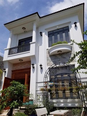 bán biệt thự mặt tiền gần chợ hiệp bình, phường hiệp bình chánh, thủ đức