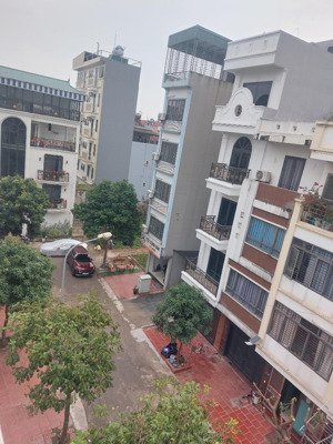 phân lô vỉ hè kinh doanh bất chấp gần hồ văn quán 50m 5t thang máy ô tô ngủ chủ 12 ty 