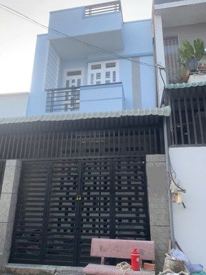 cho thuê nhà nguyên căn 2 tầng, gần chợ long trường giá 7 triệu/ tháng