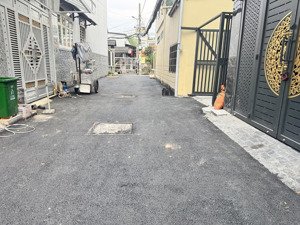 bán dãy nhà 5 tầng dt 4.8x12.5m 4pn 6wc hẻm ô tô nhựa ngay emart- bùi quang là