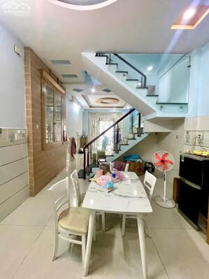 Bán nhà Đào Tấn 67m2 nhà đẹp thang máy hai mặt ngõ 22 tỷ