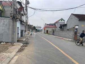 bán đất 500m2 mặt đường đường la thành, xã tân tiến và có thêm 1 mặt ngõ