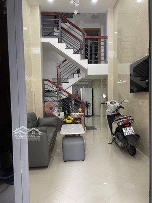 nhà đẹp hiếm- trung tâm q.1 - trần hưng đạo- 4 tầng - 27m2 - khu dân trí cao - chỉ 6.6 tỷ