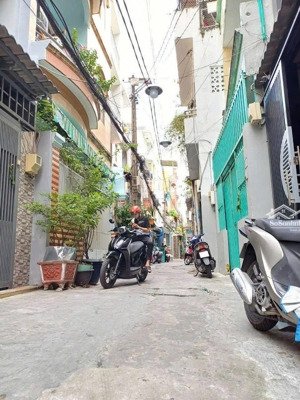 hẻm đẹp chuẩn 3.5m vĩnh viễn quận 10- 3 tầng btct- chỉ hơn 7đ