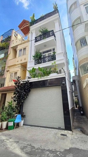 bán gấp nhà hẻm xe hơi 3/2 p11 quận 10. dt 62,4m2/3,56tỷ gần vạn hạnh mall, vincom plaza 3/2