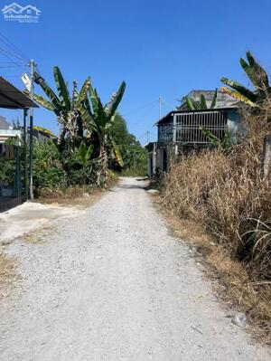 Lô đất mặt tiền đường Bình Nhâm 90, sau lưng trường Nguyễn Trường Tộ