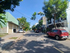 cần bán cặp đất đường trần thúc nhẫn - kẹp cống - gần võ chí công