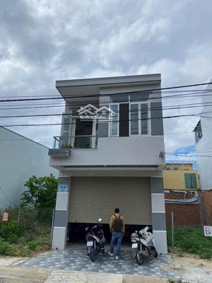 bán nhà đẹp vào ở luôn...rất kiên cố, đường triệu quang phục ( phường vĩnh hoà cũ)